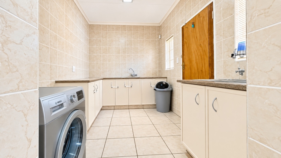 3 Bedroom Property for Sale in Wilkoppies North West